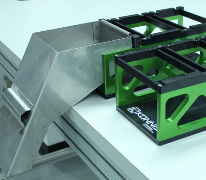 Diti 2 Position Carrier by Konnis